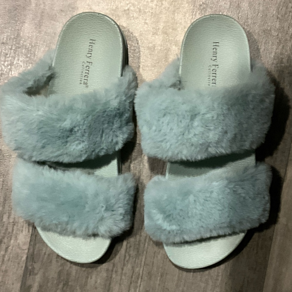Henry Ferrera Women's Soft Teal Furry Slippers